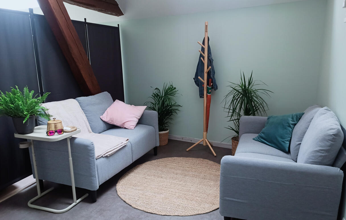 Espace accueil du cabinet de bien-être féminin à Bernay