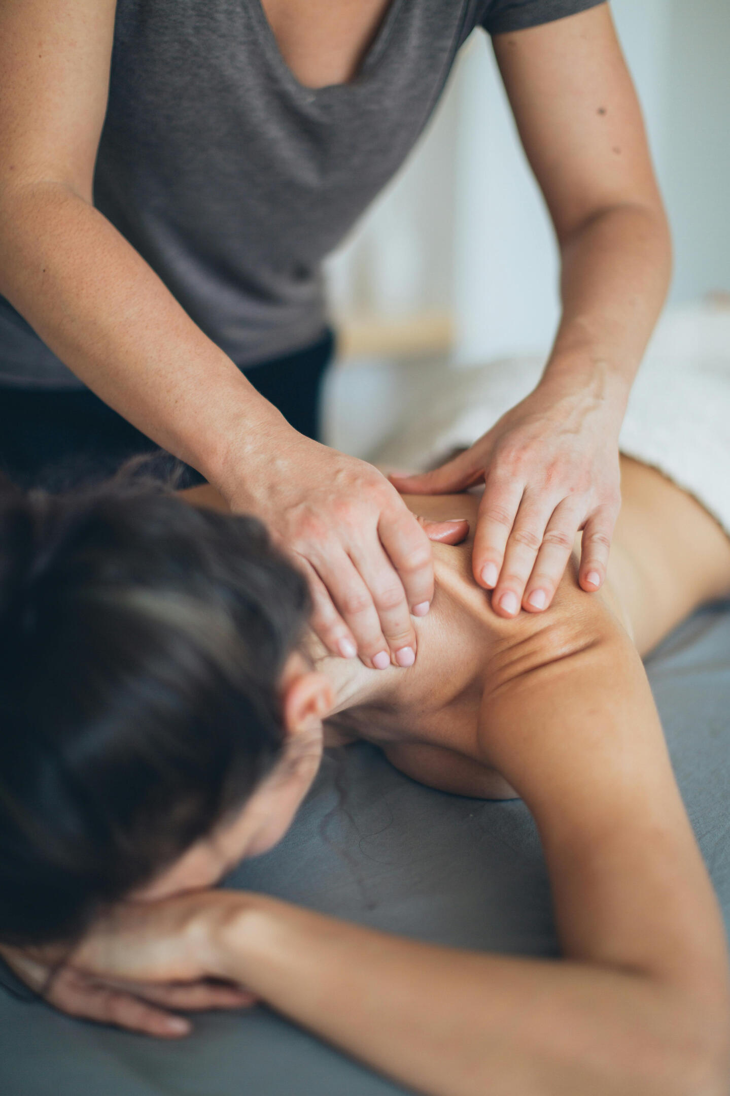 Séance de massage relaxant & régulation nerveuse au cabinet à Bernay Séance de massage relaxant & régulation nerveuse au cabinet à Bernay